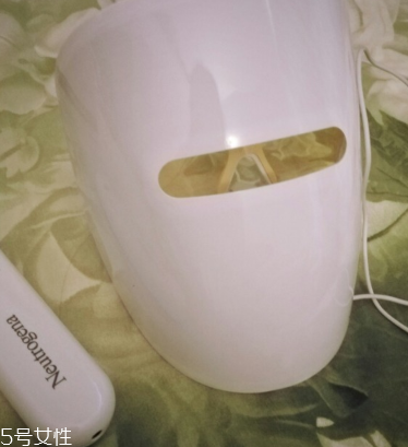 紅藍光祛痘疼痛嗎 紅藍光祛痘的詳細過程 紅藍光祛痘疼痛嗎 紅藍光祛痘的詳細過程