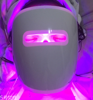 紅藍光祛痘可以在家做嗎 紅藍光祛痘儀有效嗎 紅藍光祛痘可以在家做嗎 紅藍光祛痘儀有效嗎