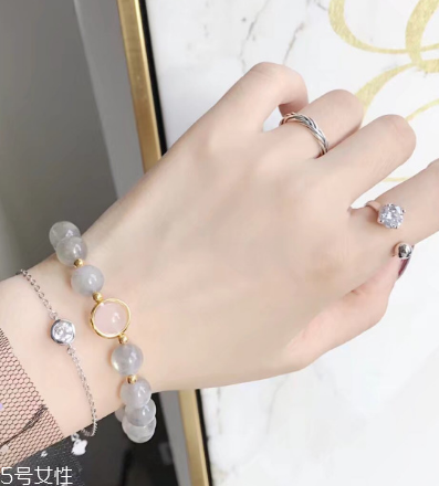 月光石有什么寓意？月光石的寓意是什么？