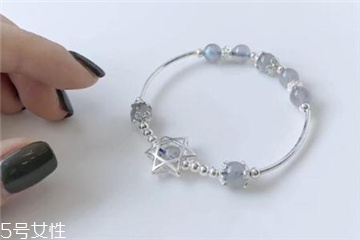 月光石有什么寓意？月光石的寓意是什么？