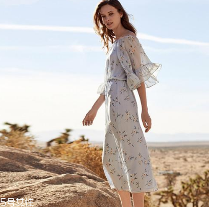 夏天穿什么連體褲好看？夏天適合穿什么連體褲？