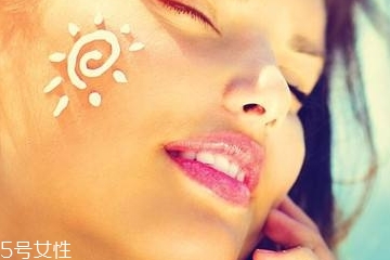 防曬霜兩年了還能用嗎？防曬霜可以用兩年嗎？