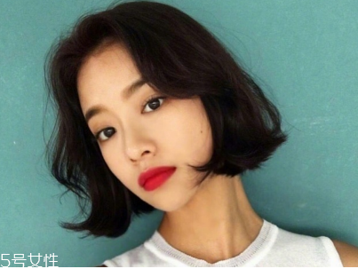 經(jīng)?；瘖y對皮膚有什么影響 經(jīng)?；瘖y對皮膚好嗎