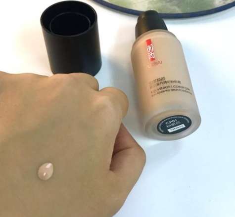 羽西粉底液干不干？羽西粉底液暗沉嗎