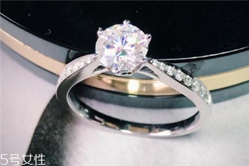 鉆戒四爪好還是六爪好？鉆戒六爪和四爪區(qū)別