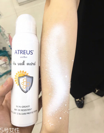 防曬噴霧里面有酒精嗎？防曬噴霧都有酒精嗎？