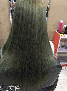 亞麻綠發(fā)色在家怎么染 亞麻綠發(fā)色在家染發(fā)diy 亞麻綠發(fā)色在家怎么染 亞麻綠發(fā)色在家染發(fā)diy