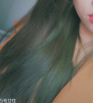 亞麻綠發(fā)色在家怎么染 亞麻綠發(fā)色在家染發(fā)diy 亞麻綠發(fā)色在家怎么染 亞麻綠發(fā)色在家染發(fā)diy