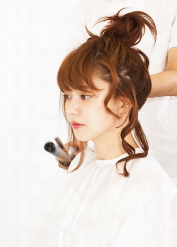 蓬松包子頭發(fā)型扎法圖解 包子頭的各種扎法圖解 蓬松包子頭發(fā)型扎法圖解 包子頭的各種扎法圖解