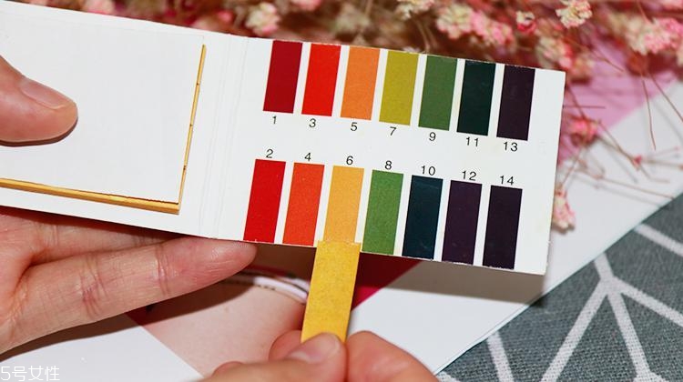 olay水感透白系列與水感透白臻粹系列哪個好？什么區(qū)別？