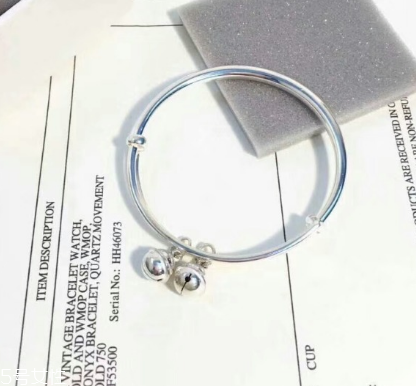 手鐲可以戴著洗澡嗎？手鐲洗澡要摘下嗎？