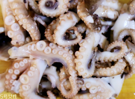 章魚會噴墨汁嗎？章魚的墨汁能吃嗎？