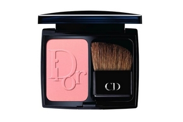 腮紅會堵塞毛孔嗎？腮紅會不會堵塞毛孔？