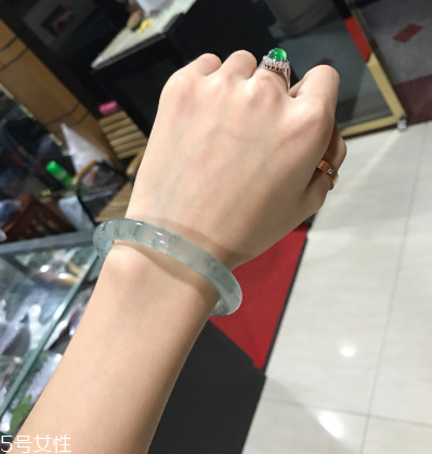 手鐲16號(hào)是多大？手鐲16號(hào)內(nèi)徑有多少厘米？