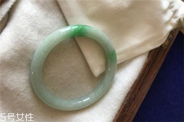 手鐲16號(hào)是多大？手鐲16號(hào)內(nèi)徑有多少厘米？