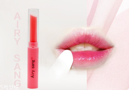 唇膏能吃嗎？潤(rùn)唇膏吃進(jìn)去要不要緊？