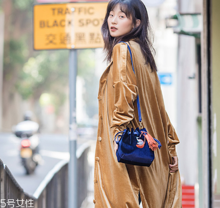 今年流行什么水桶包？水桶包流行什么款式？