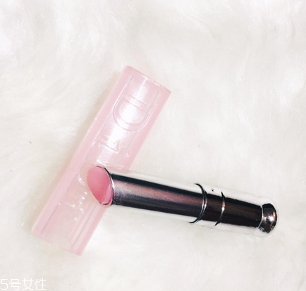 唇膏融化了怎么辦？唇膏變成油了怎么辦？