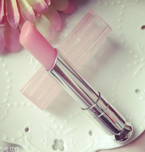 唇膏融化了怎么辦？唇膏變成油了怎么辦？