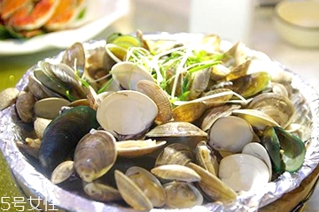 文蛤是發(fā)物嗎？文蛤能給皮膚過敏的人吃嗎？