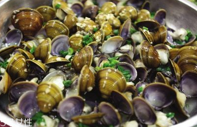 文蛤是發(fā)物嗎？文蛤能給皮膚過敏的人吃嗎？