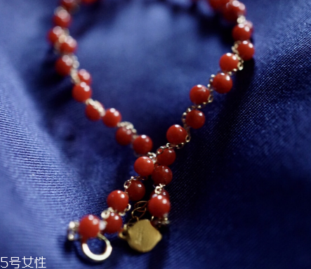 紅珊瑚手鏈有什么寓意？紅珊瑚手鏈寓意是什么？