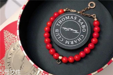 紅珊瑚手鏈真假鑒別 怎樣辨別紅珊瑚手鏈的真假？