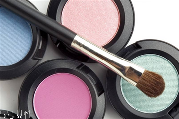 化妝品開封后保質(zhì)期多久 化妝品開封后保質(zhì)期多長(zhǎng)時(shí)間 化妝品開封后保質(zhì)期多久 化妝品開封后保質(zhì)期多長(zhǎng)時(shí)間