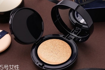 氣墊是干的還是濕的？氣墊都是濕的嗎？