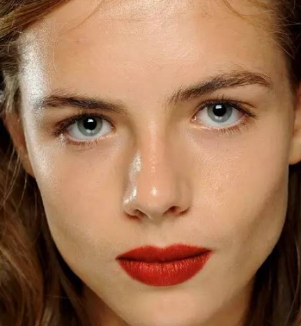 雅姿口紅哪個顏色好看？雅姿口紅試色圖