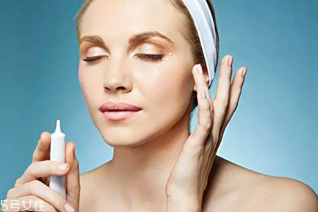 30歲以后用什么眼霜好 30歲以后適合什么眼霜 30歲以后用什么眼霜好 30歲以后適合什么眼霜