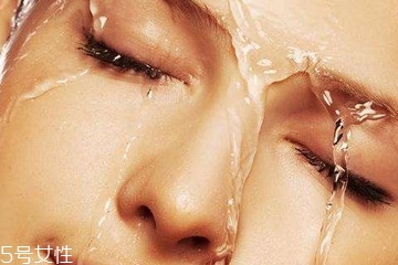 化妝水是什么？化妝水是什么時(shí)候用的？