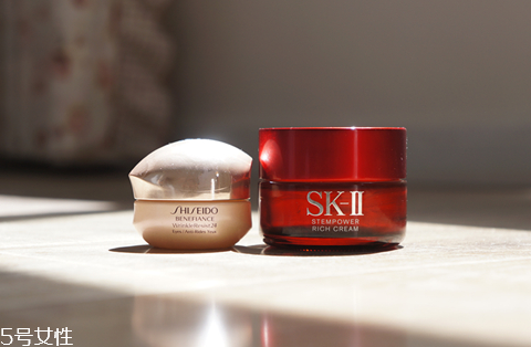 眼霜在護膚的哪一步 眼霜在護膚的第幾步用 眼霜在護膚的哪一步 眼霜在護膚的第幾步用