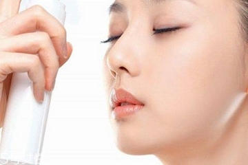 化妝水是保濕水嗎？化妝水是保濕用的嗎？