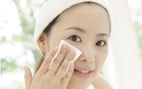 化妝水是保濕水嗎？化妝水是保濕用的嗎？