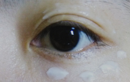 雅姿和雅詩(shī)蘭黛眼霜哪個(gè)好？雅姿vs雅詩(shī)蘭黛眼霜