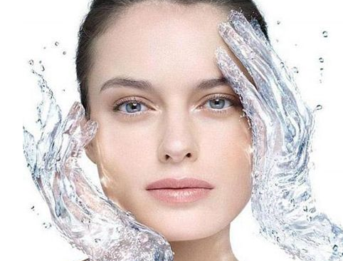 化妝水為什么要拍？化妝水是拍還是抹？