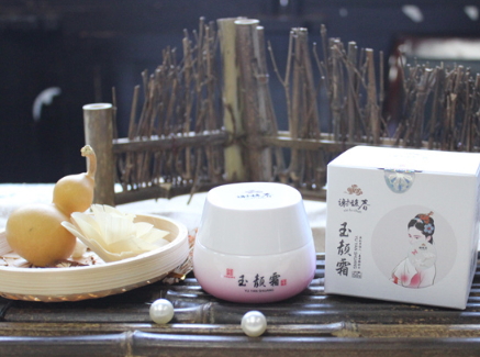 謝馥春玉顏霜要卸妝嗎？謝馥春玉顏霜搓泥嗎