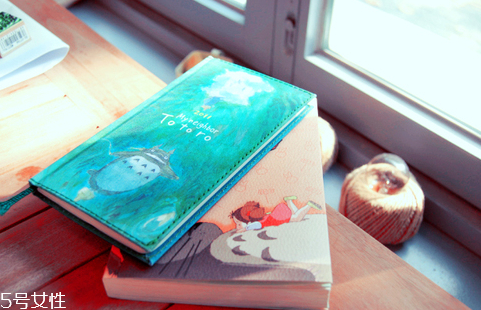 西女一個西女你的嘴巴和手很白是什么意思? 西女一個西女你的嘴巴和手很白是什么意思?