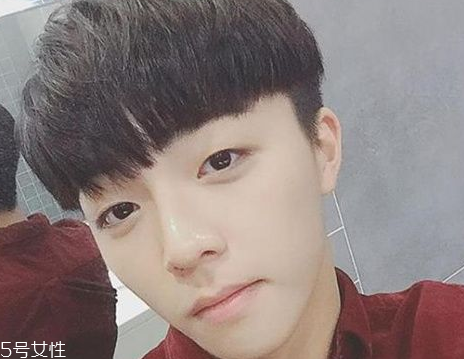 2022年?duì)C發(fā)發(fā)型男 2022男生燙發(fā)發(fā)型圖片 2022年?duì)C發(fā)發(fā)型男 2022男生燙發(fā)發(fā)型圖片