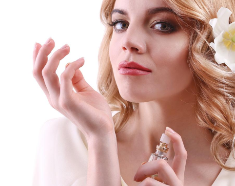 春天怎么噴香水最得體？春天噴香水注意事項(xiàng)