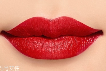 口紅對身體有什么危害？每天涂口紅有害處嗎？