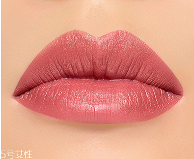 口紅對身體有什么危害？每天涂口紅有害處嗎？
