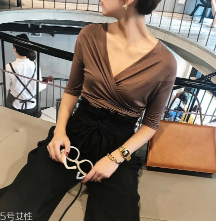 今年夏天流行什么上衣？夏季上衣流行元素