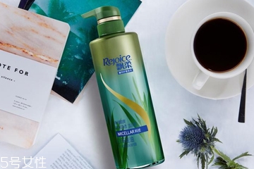 飄柔洗發(fā)水含硅油嗎？飄柔洗發(fā)水好用嗎？