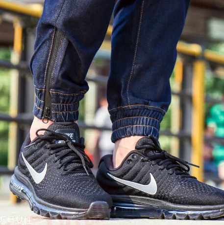 氣墊鞋適合跑步嗎？氣墊鞋可以跑步穿嗎？