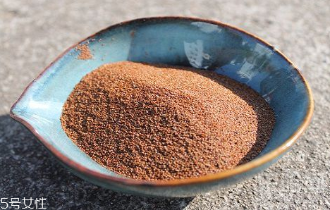 海藻面膜放什么最好？海藻面膜可以放什么？