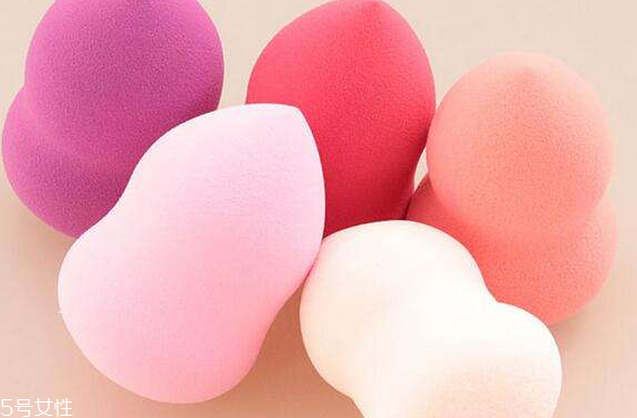 美妝蛋能用洗發(fā)水洗嗎？洗發(fā)水能把美妝蛋洗干凈嗎？