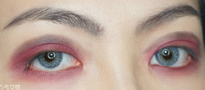 萬圣節(jié)蜘蛛眼妝怎么畫？2款蜘蛛眼妝詳細(xì)步驟