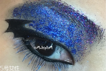 萬(wàn)圣節(jié)蝙蝠眼妝怎么畫(huà)？超簡(jiǎn)單的蝙蝠眼妝畫(huà)法